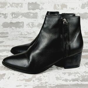 Topshop Black Leather Slip On Side Zip Pointy Toe Block Heel Ankle Boots T478